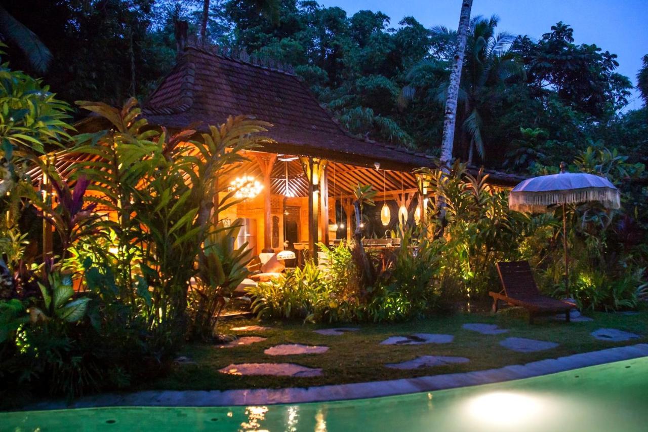 Villa Mahadevi Jungle Retreat Joglo 1 Ubud Exterior foto